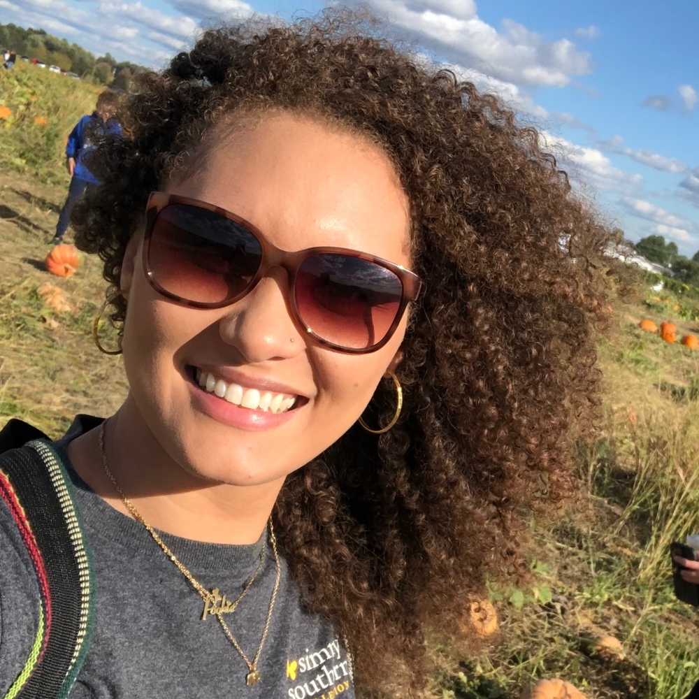 Meet your Posher, Stephanie